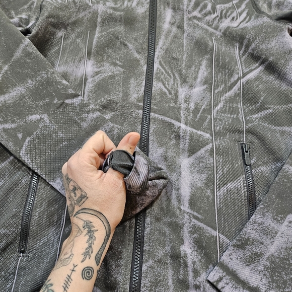Lululemon Ebb to Street Define Jacket *Wash (Stone Wash Graphite Grey) - Picture 9 of 14